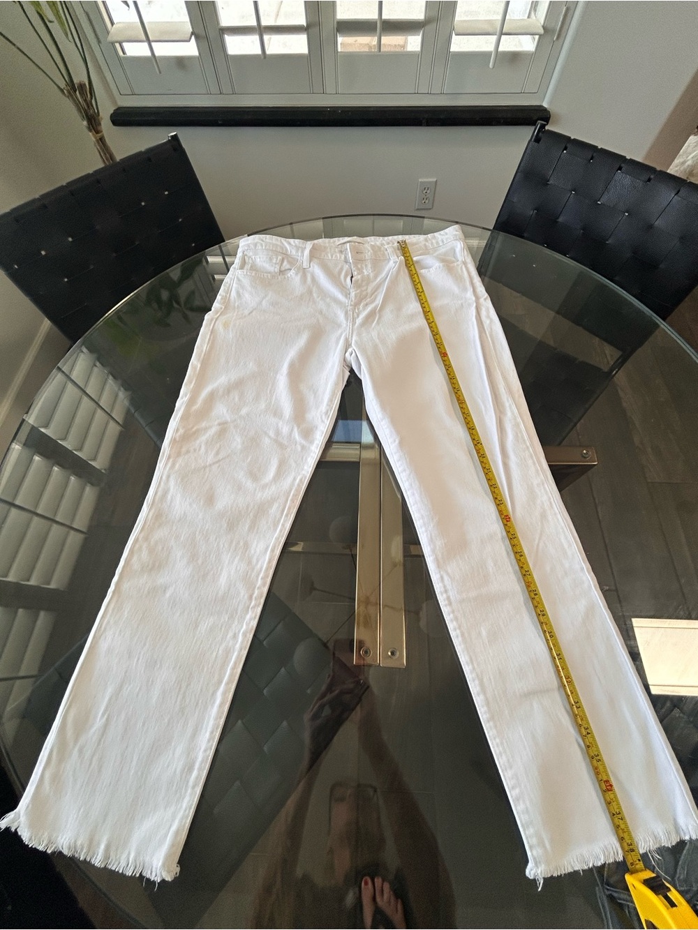 Joe's Jeans White Lara Mid-Rise Cigarette Anke Frayed Hem Jeans Size 34 - Picture 3 of 6